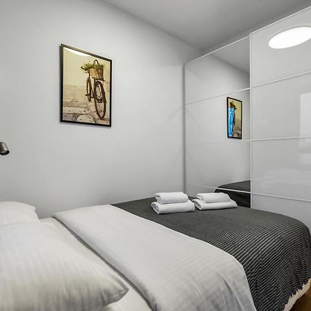 Metro Wierzbno Cosy Apartment وارسو المظهر الخارجي الصورة